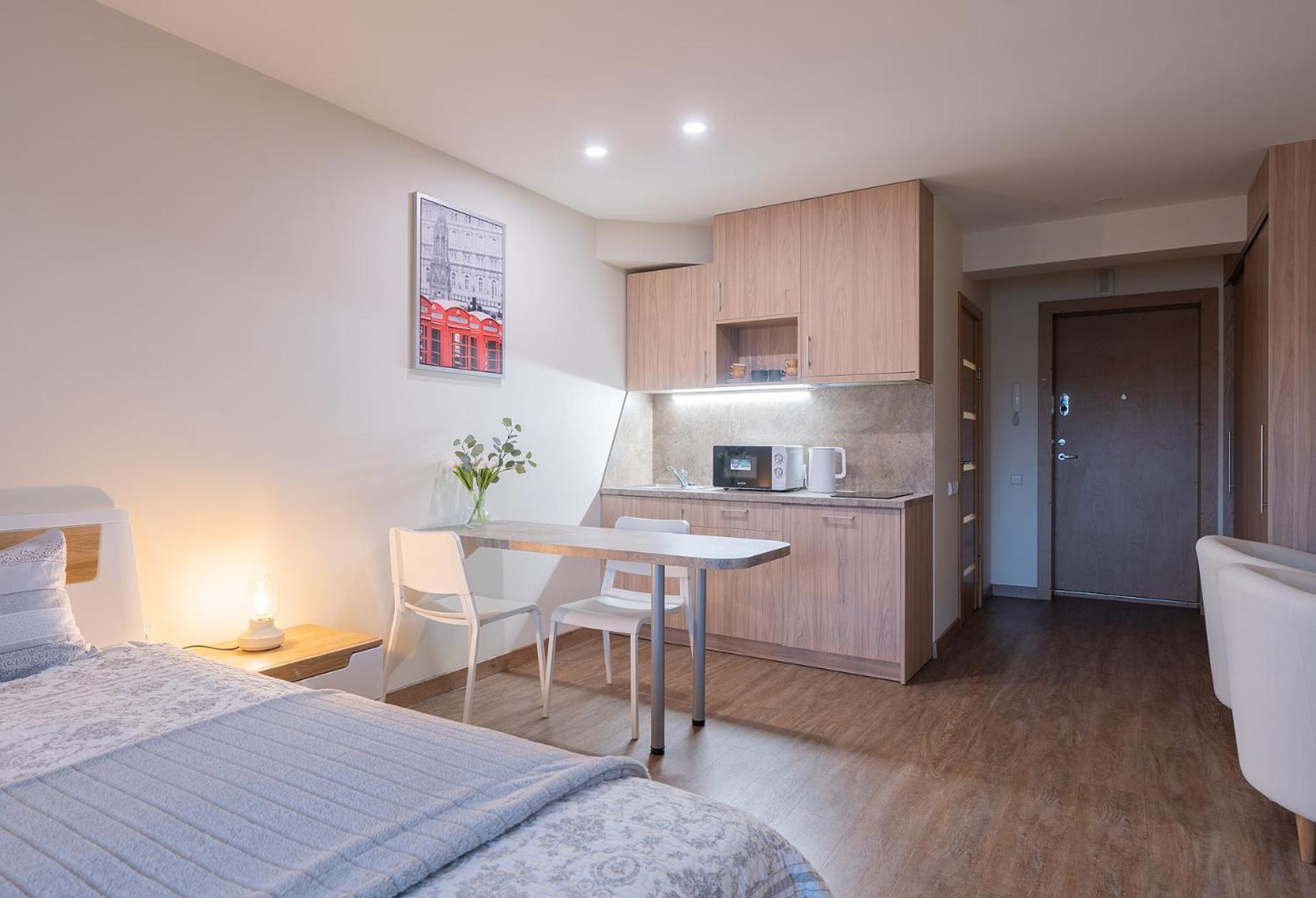 Gyneju Self Check-In Apartments VNO Pokoj fotografie