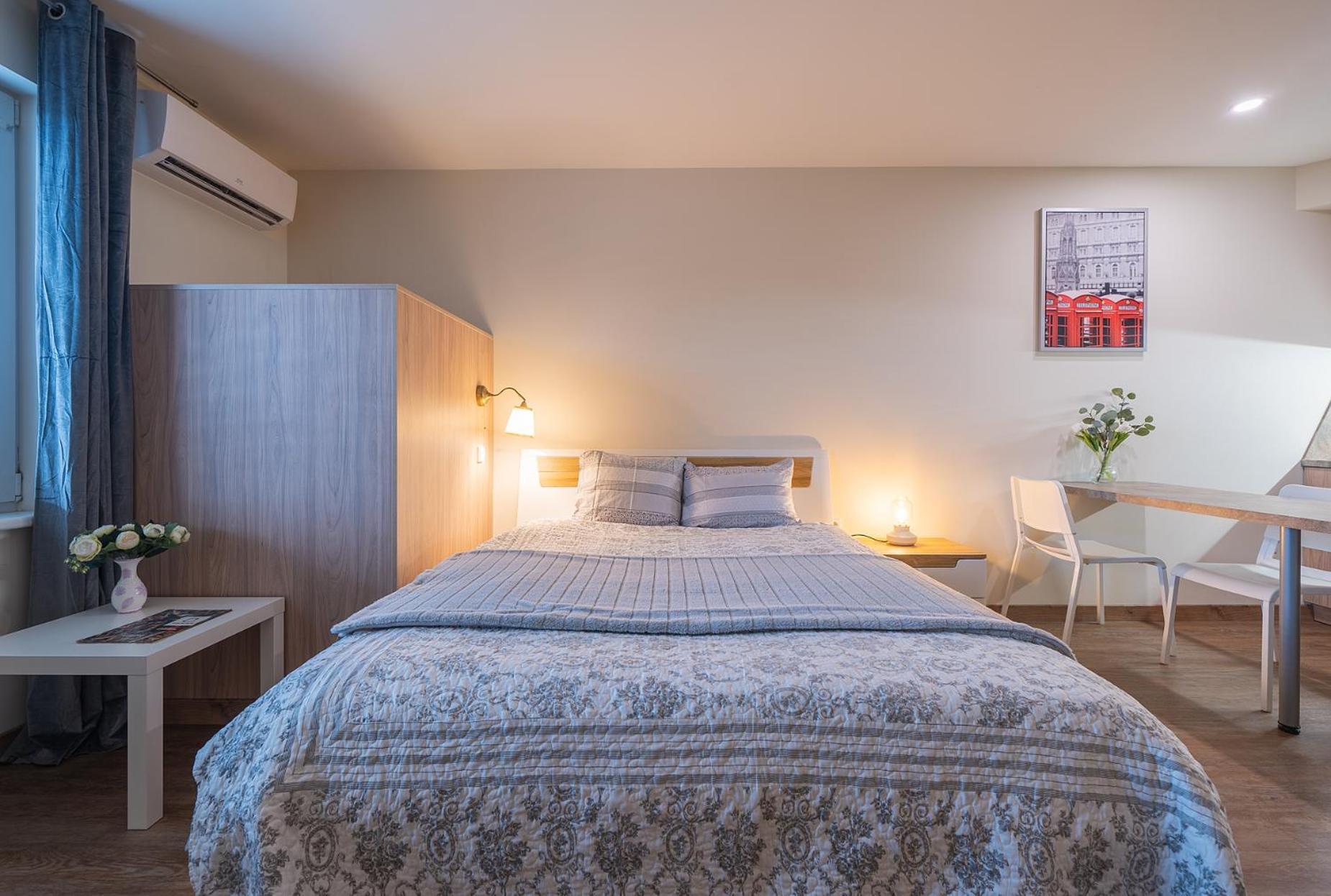 Gyneju Self Check-In Apartments VNO Pokoj fotografie